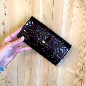 Louis Vuitton Sarah Wallet